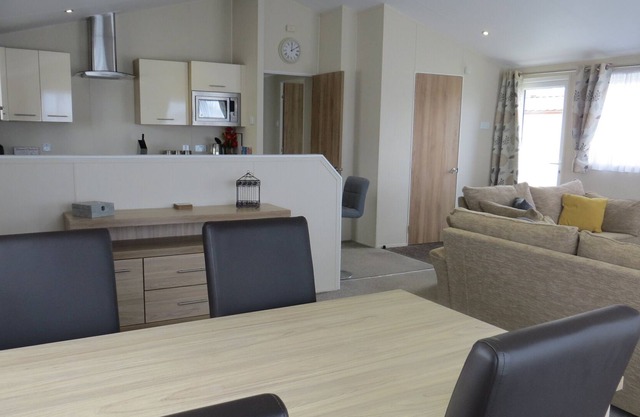 Lodge Hill - Norfolk Holiday Homes