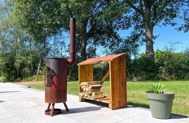 Lodge - Luxe 4-persoons Huisje met Houtkachel