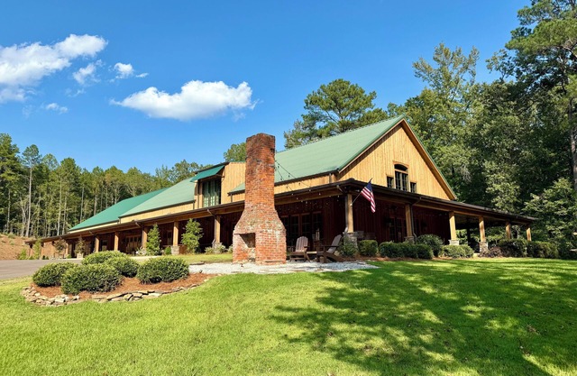 Lodge on Private 170 Acre Estate 10 Minutes from Oxford