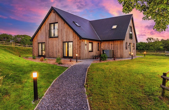 New for 2024 - Exclusive retreat offering comfort, style and breathtaking vistas