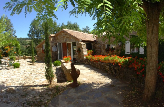 Gîte et chambres d'hotes avec piscine pour 15 personnes