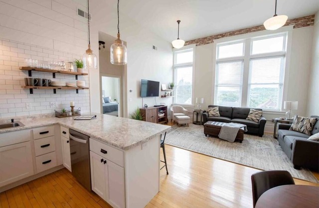 1200 sq. Ft historique mais moderne Apt. à Hancock