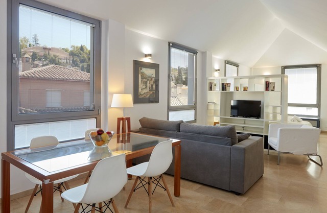 Loft avec des plafonds en pente dans le Realejo, parking en option