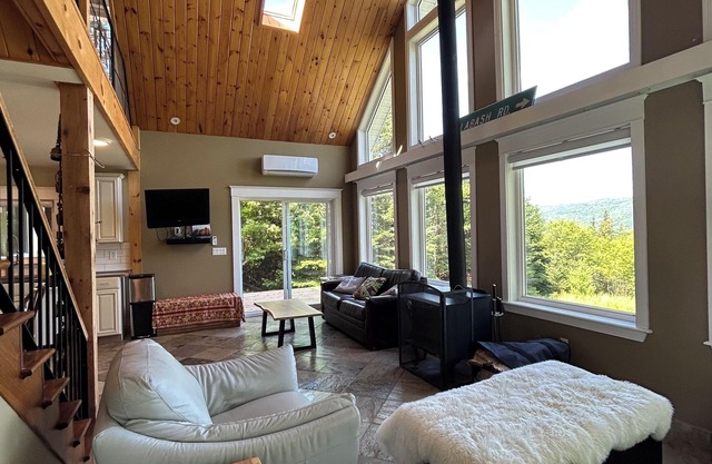 Lofty Cottage on Bras d’Or Lakes