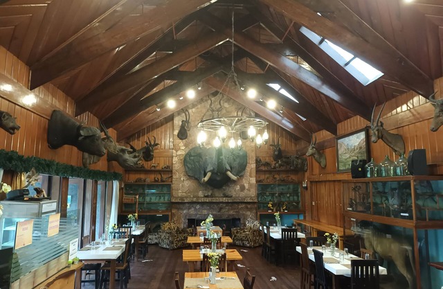 Log Cabin Hotel-Baguio