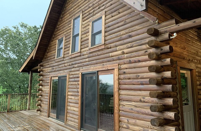 Log Cabin dans les montagnes du nord de la Géorgie