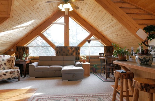 Log Cabin near Powder Mountain, Snowbasin and Pineview