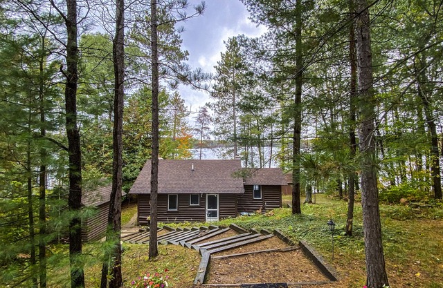 Cabane en bois de quatre saisons sur tous les sports Little Bear Lake