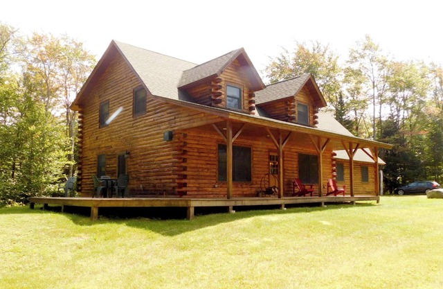 Log Cabin - One Mile De Jay Peak Resort