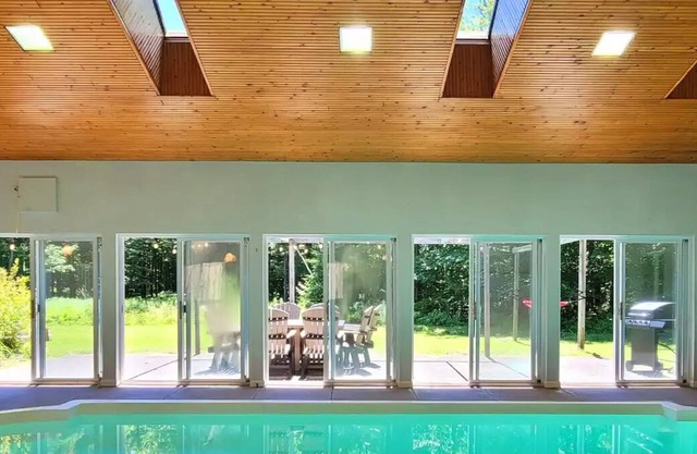 Log Cabin w/ Private Indoor Heated Pool-firepit - Game Room