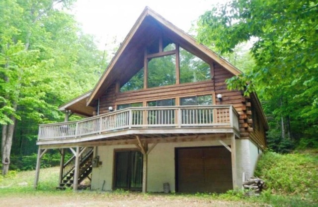 Log Cabin avec bain à remous - Parfait pour des vacances en famille et des escapades de groupe!