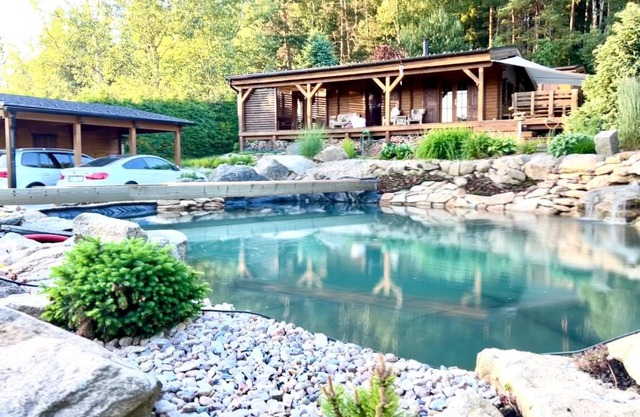 Log cabins at Iron Rose in Czech Canada