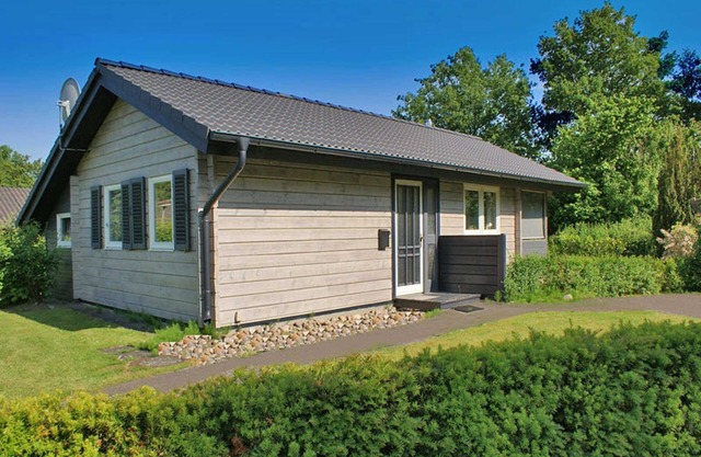Cabane en rondins avec parking devant la porte - cabane en rondins 39760