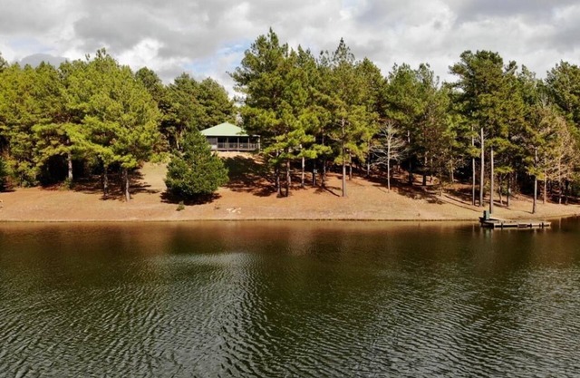 Logan Springs Ranch - 142 acres avec lac, étangs et sentiers