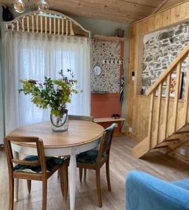 Logement atypique et charmant dans les marais, studio espace ouvert