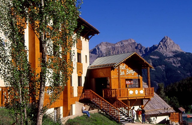 Logement de Montagne | Proche des Commerces + Remontées Mécaniques!