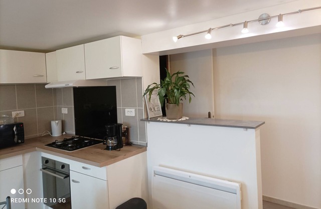 Logement de Type 3 Avec Terrasse Privative, A 10 Minutes du lac D'aiguebelette