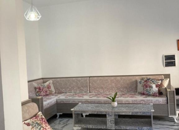 Logement moderne, près de la mer