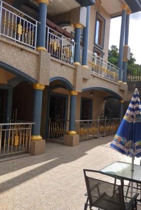 LOGIS D'HERGUINE - SUITE AGNES - 4 personnes - Piscine - Salle de Mariage