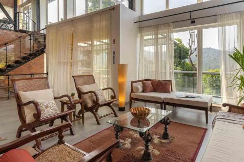 LohonoStays Villa Whispering Waters