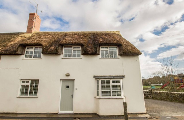 GRANGE LONGUE, les animaux de compagnie à Burton Bradstock, Ref 999154