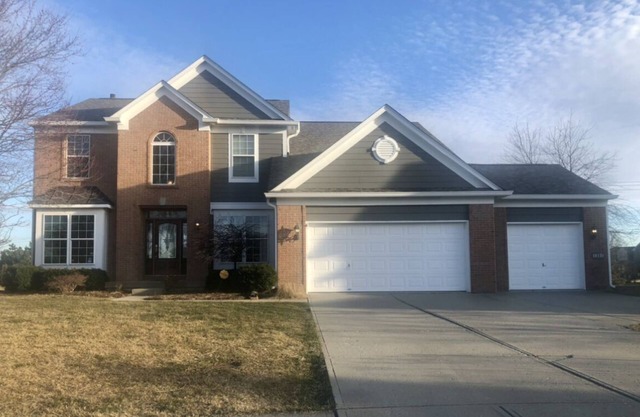 "Rester avec les Jones" - Maison spacieuse * 4BR * 3. 5BA * Théâtre * Patio * Piscine Comm