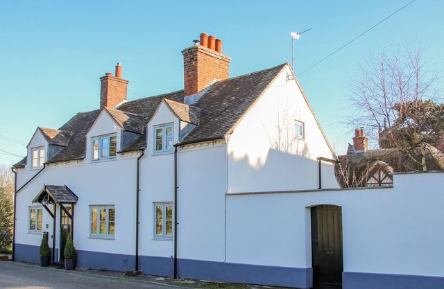 Longcourt Cottage, EDGMOND, SHROPSHIRE