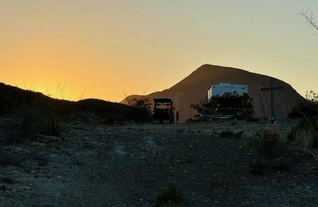 Longhorn Ranch Motel - RV Park with Power and No Sewer