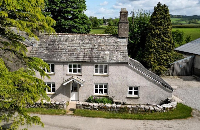 Longlands Farm Cottage