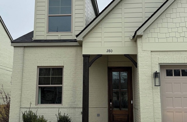 Longleaf Villa 2-bedroom townhome- 2 Miles to campus