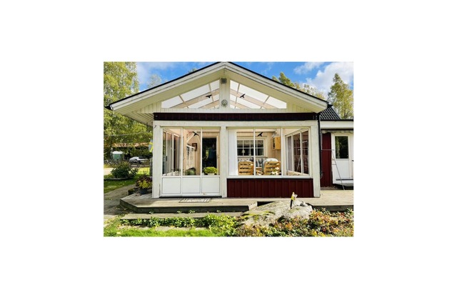 Look forward to a relaxing vacation close to nature in this beautiful vacation home!