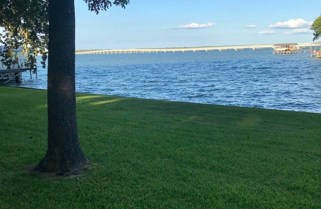 Prenez un lac au Casa Reel!