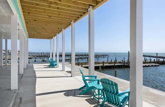 Lookout Harbor in Harkers Island, NC