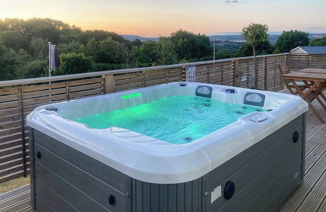 Lookout Lodge-UK36700