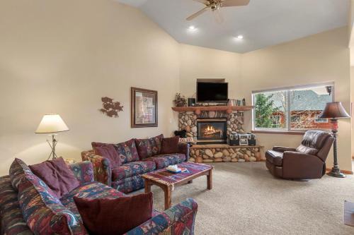 Lookout Ridge 45 by Great Western Lodging