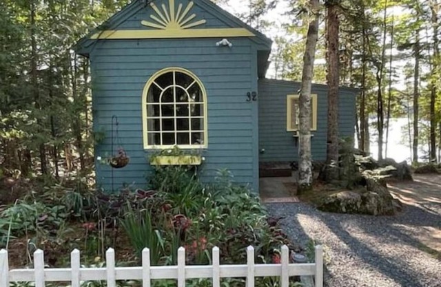 Loon Sound Cottage, On the Water
