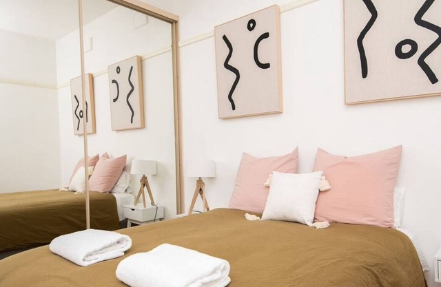 Lords Cottage | Charming CBD Home, Pet Friendly