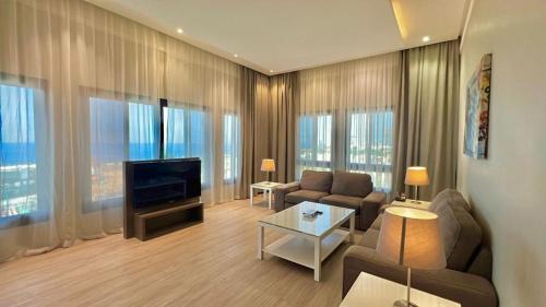 Loren Served Apartments AL Coniche