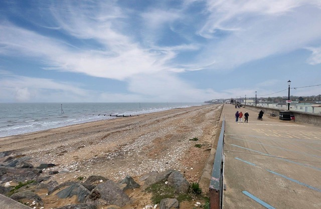 Lorna Doone | Holiday Home by Hunstanton Beach!