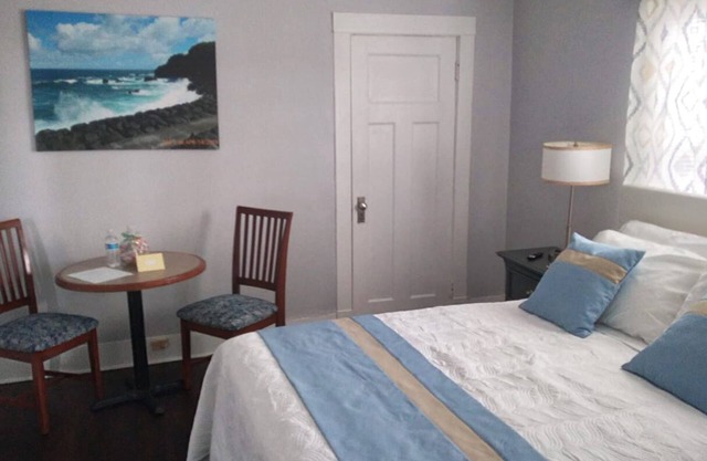 Lorraine Suite - 1 br 1 bath - Ferry to French Quarter