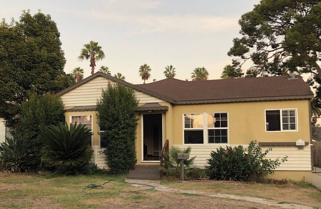 Los Angeles Windsor Hills - economy Room available in house 70/night+fees