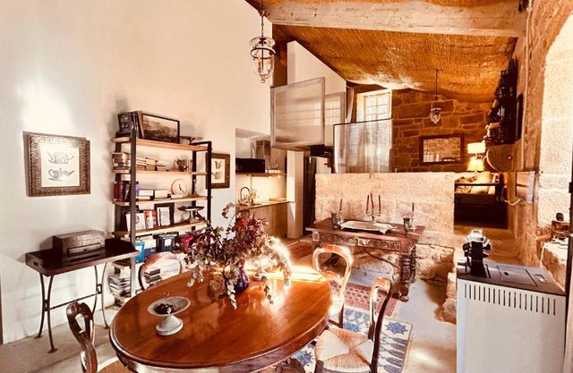 Los Lagares Manor House