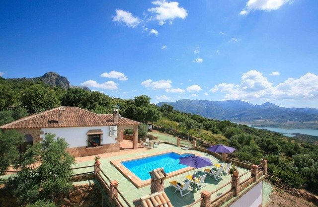 Los Milagros - Deux Chambres Villa, Couchages 4