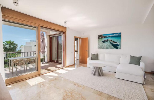 Los Monteros Altos