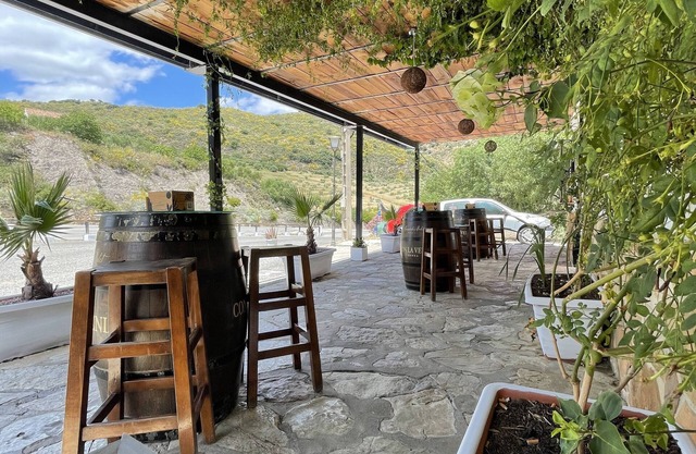HÉBERGEMENT LOS PILAREJOS / Appartement - Rez-de-chaussée