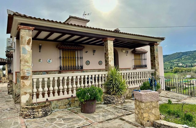 Los Rosales Farm