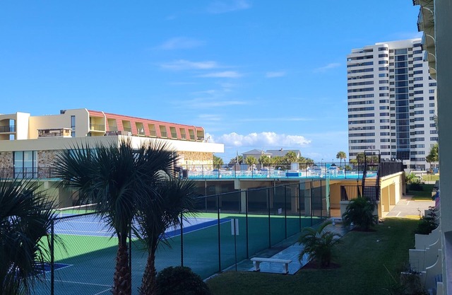 Lots of Amenities, Walk across the street to the Beach, Beach view from Pool