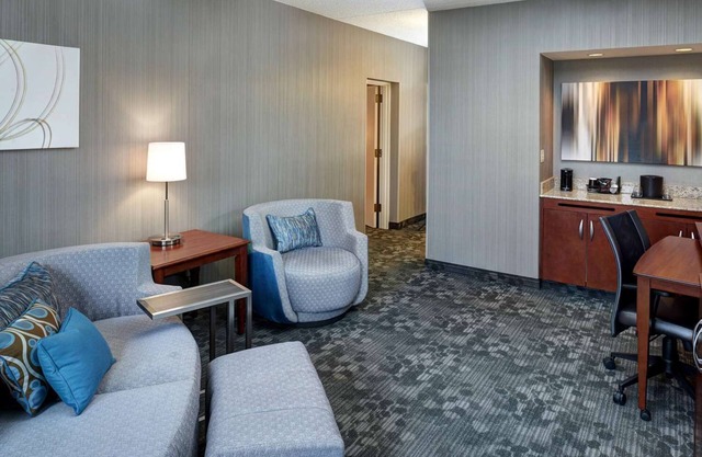 Lots of Hiking Opportunities! Indoor Swimming Pool, Pet-friendly Property!
