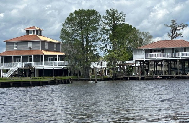Louisiana Tickfaw River House Rental Près de la Nouvelle-Orléans, Baton Rouge! Meilleures vues !!