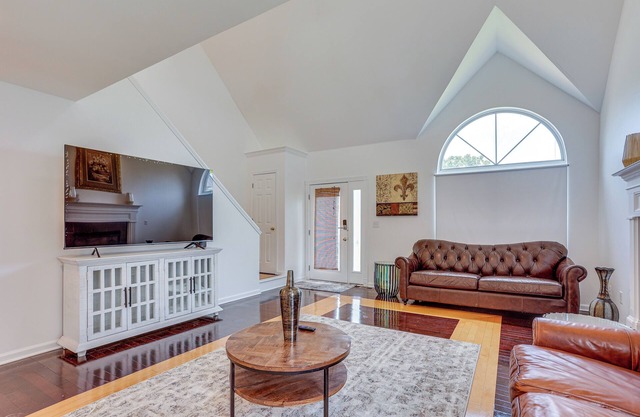 Louisville Vacation Rental ~ 13 Mi to Downtown!